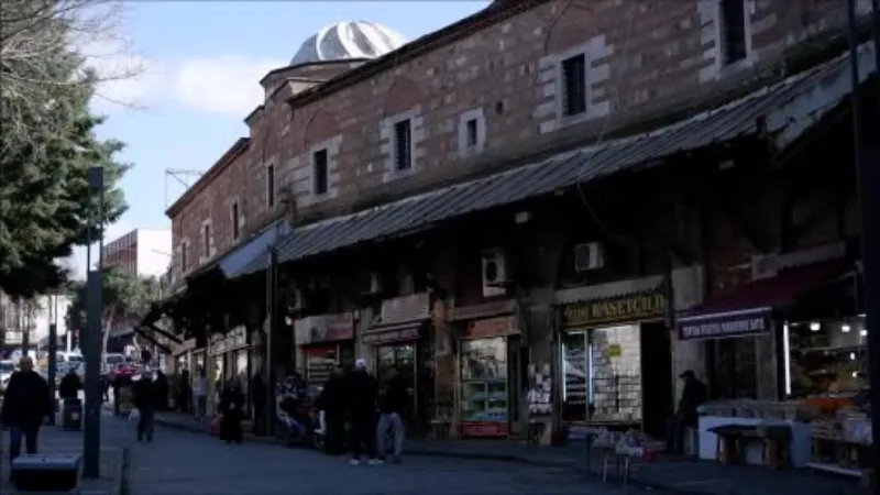 Edirne’nin tek kasetçisi müşterilerini nostaljik yolculuğa çıkarıyor