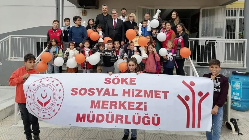 Söke Ticaret Borsası karne gününde çocukları sevindirdi