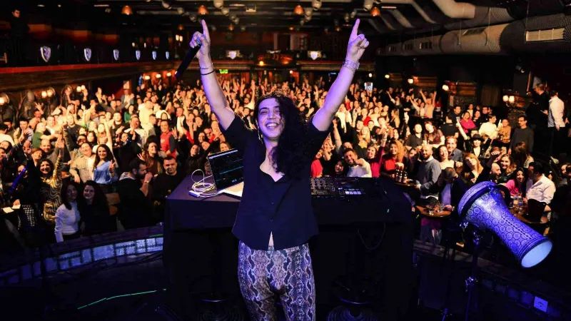 Bursa’da DJ Ai Taş ile 90’lara yolculuk