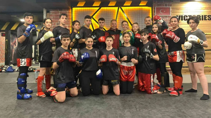 Kick Boks Türkiye Şampiyonasına katılacak 19 sporcunun hedefi milli takıma girmek