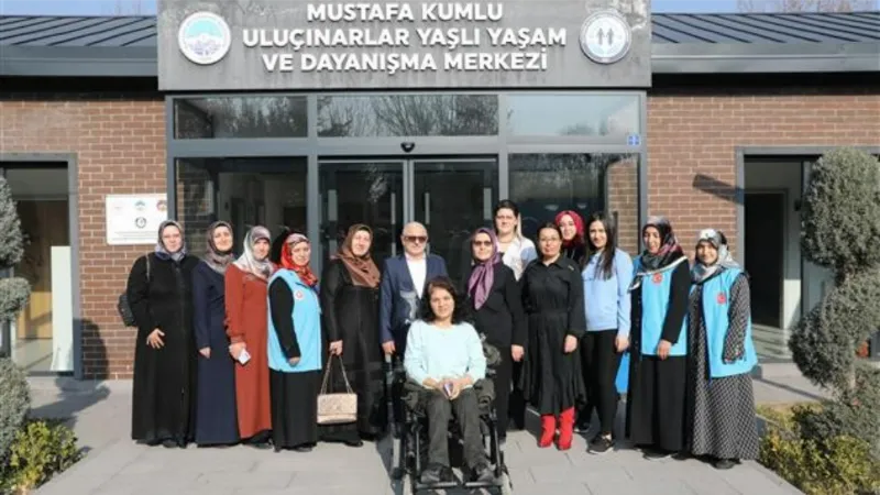 İl Müftüsü Akkuş’tan Ulu Çınarlar Yaşlı Yaşam ve Dayanışma Merkezi’ne ziyaret