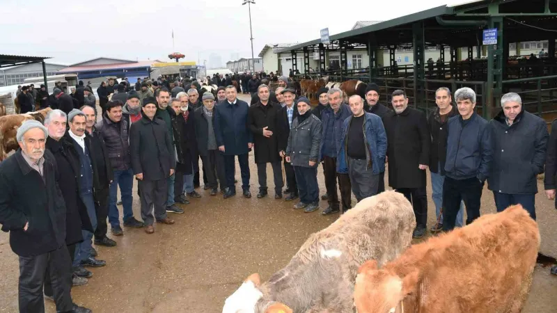 Başkan Özcan, yetiştiricilerin sorunlarını dinledi