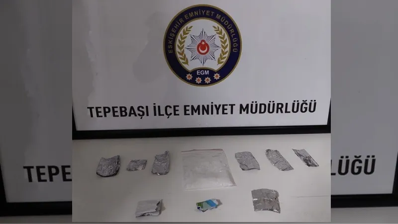 Şüphelenilerek durdurulan şahsın üzerinden uyuşturucu madde çıktı