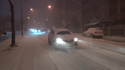 Okmeydanı’nda kar trafiği