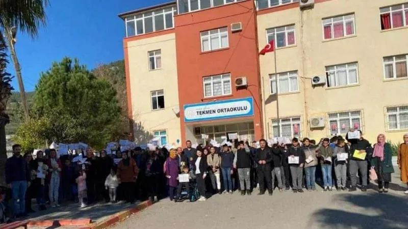 Bozyazı’da bir okul tahliye edildi