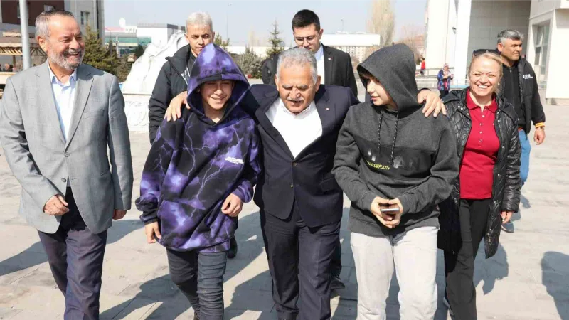 Kayseri Büyükşehir’den Depremzede Öğrencilere Ücretsiz Ulaşım İmkanı