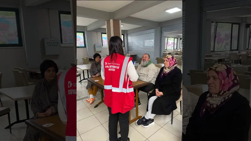 İzmit’te depremzedelerin yaraları sarılıyor