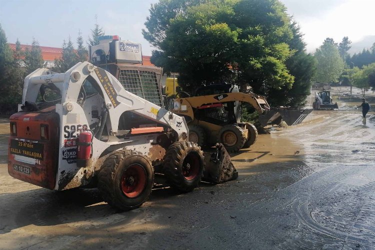 Kocaeli'nin Yol Bakım Timi Bartın’a gidiyor