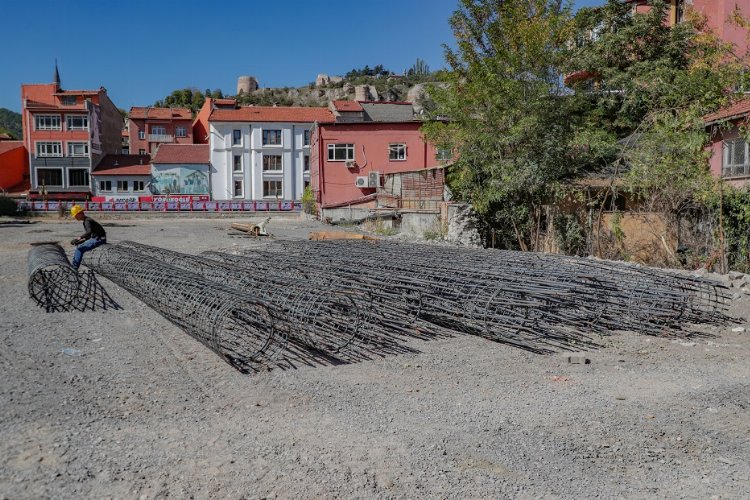 Kütahya'da 30 Ağustos İş Merkezi'ne ilk kazma