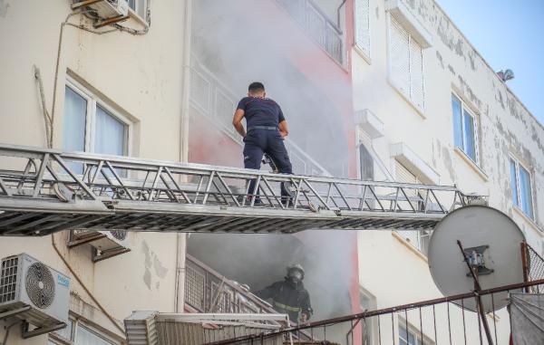 7 yaşındaki Yusuf, çakmakla oynarken evi yaktı