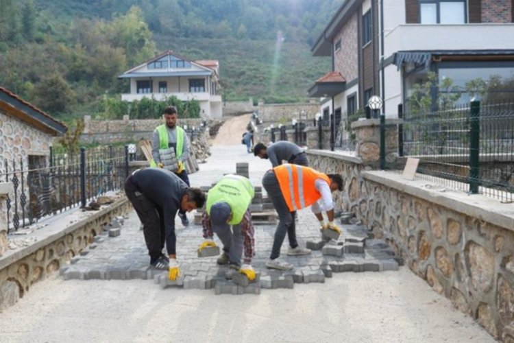 Bursa İnegöl'ün 12 kırsalında 40 bin metrekare parke taş uygulanacak