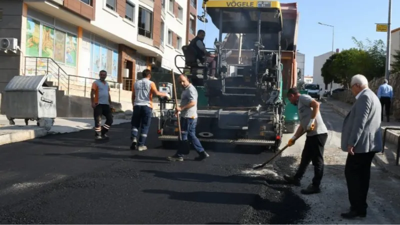 İzmir Karabağlar'da asfalt ekipleri bu kez Maliyeciler'de