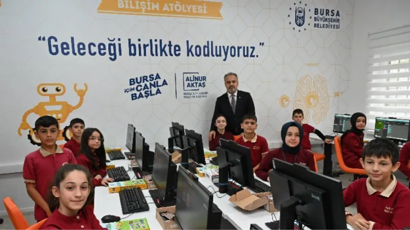 Bursa'da 'Bilişim Atölyeleri'ne devam