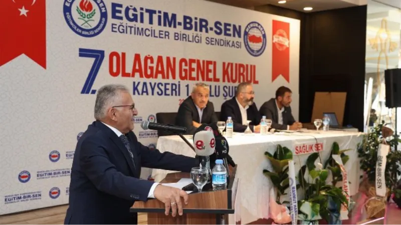 Memduh Büyükkılıç sendikacıların genel kurullarına katıldı