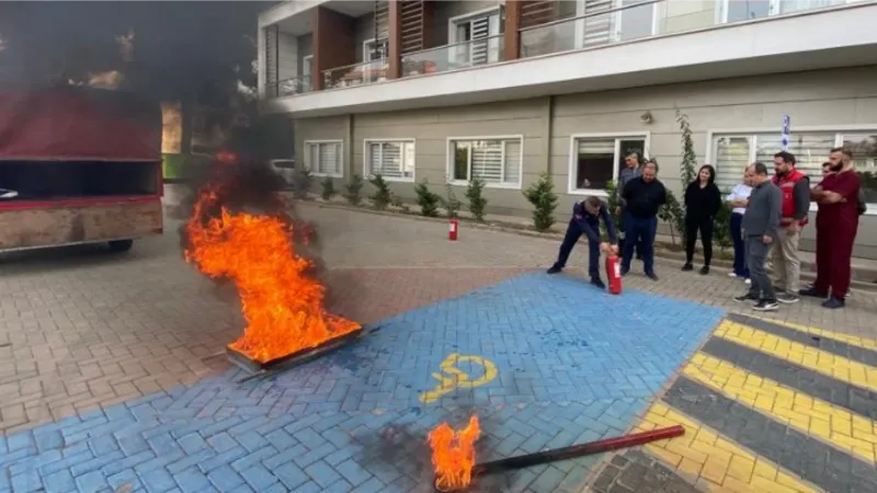 Manisa'da 'temel yangın eğitimleri' sürüyor