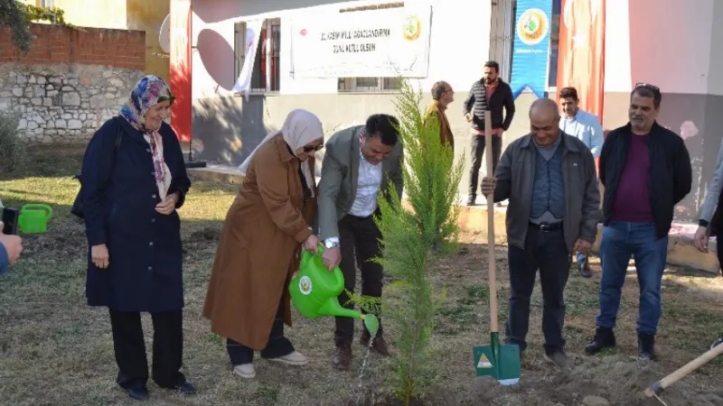 Milli Ağaçlandırma Günü'nde Aydın Didim'den 'nefes' oldular