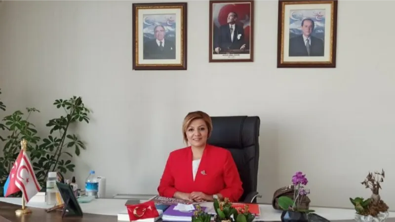 MHP Kayseri'den öğretmenlere özel kutlama