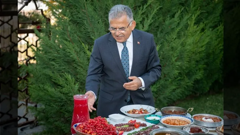 Memduh Büyükkılıç'tan gilaburu tavsiyesi