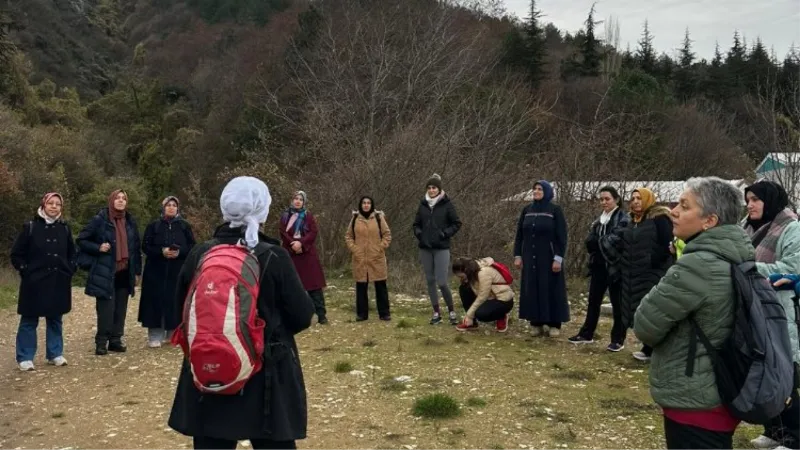 Bursalı kadınların 'iyilik hareketi' doğada başladı