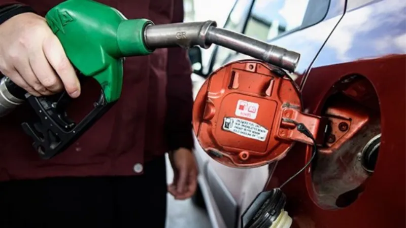 Benzine zam geliyor!