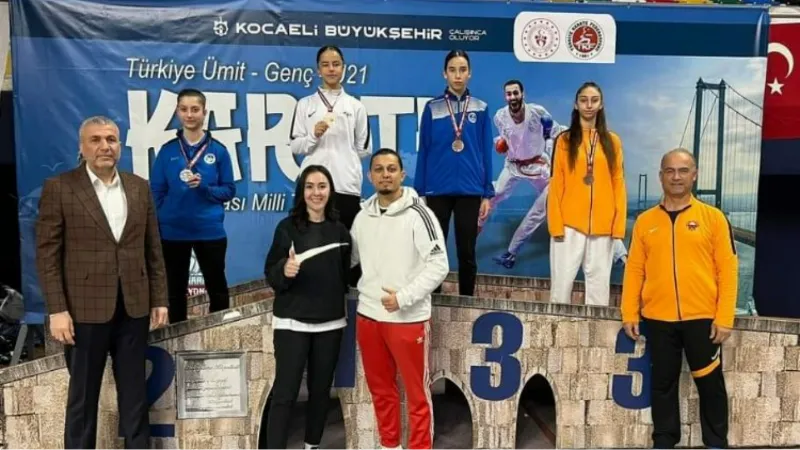 4 Kağıtsporlu karateci Milli Takım'da