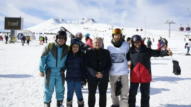 Erciyes Kayak Okulu’na yoğun ilgi