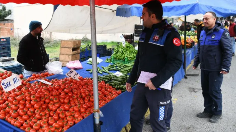 Çayırova Zabıtası'ndan pazar denetimi