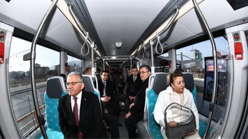 Kayseri'de yeni tramvay hattı hizmete başladı