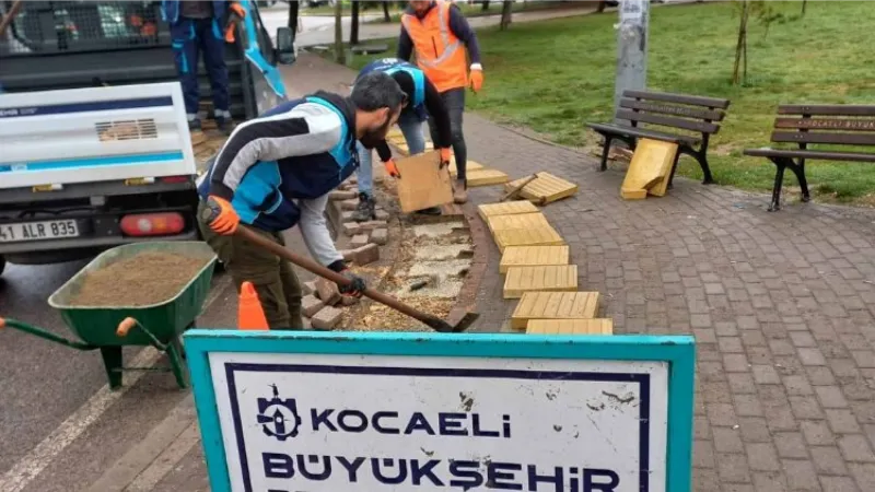 Kocaeli'de Yol Bakım Timi'nden engelsiz ulaşım