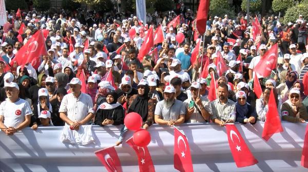 Fatih'te LGBTİ karşıtı 'Büyük Aile Buluşması' gerçekleşti