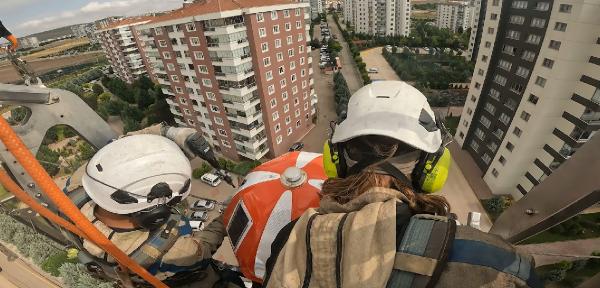 Bakan Dönmez'den TEİAŞ'ın helikopterli bakımı paylaşımı