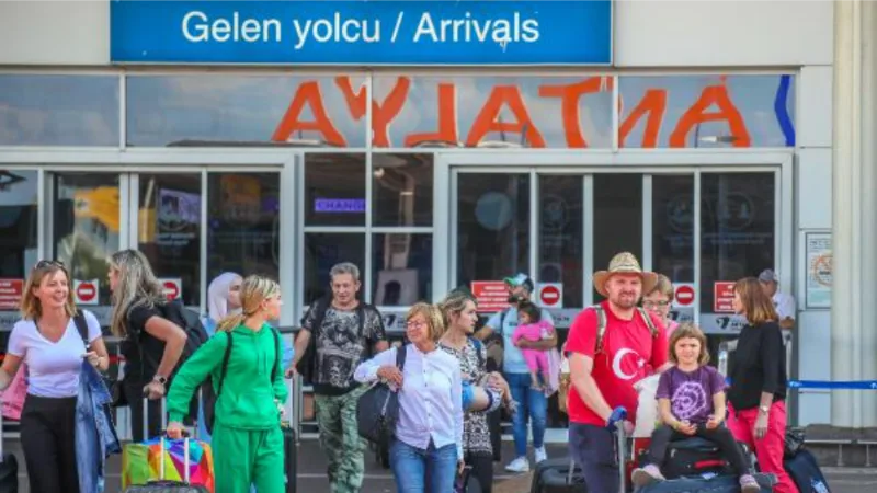 Antalya turizminde tüm zamanların en iyi ekim ayı