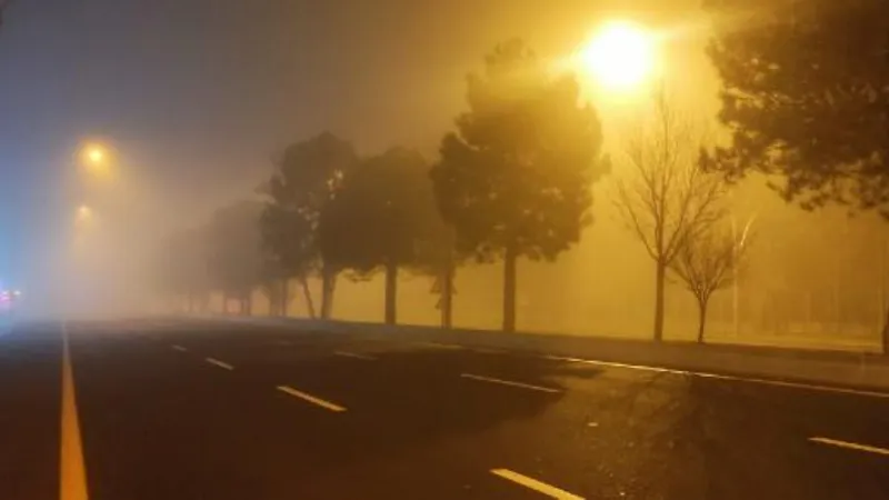 Ankara'da yoğun sis etkili oldu