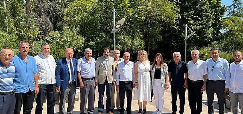 MHP İzmir'den Tam Saha Pres