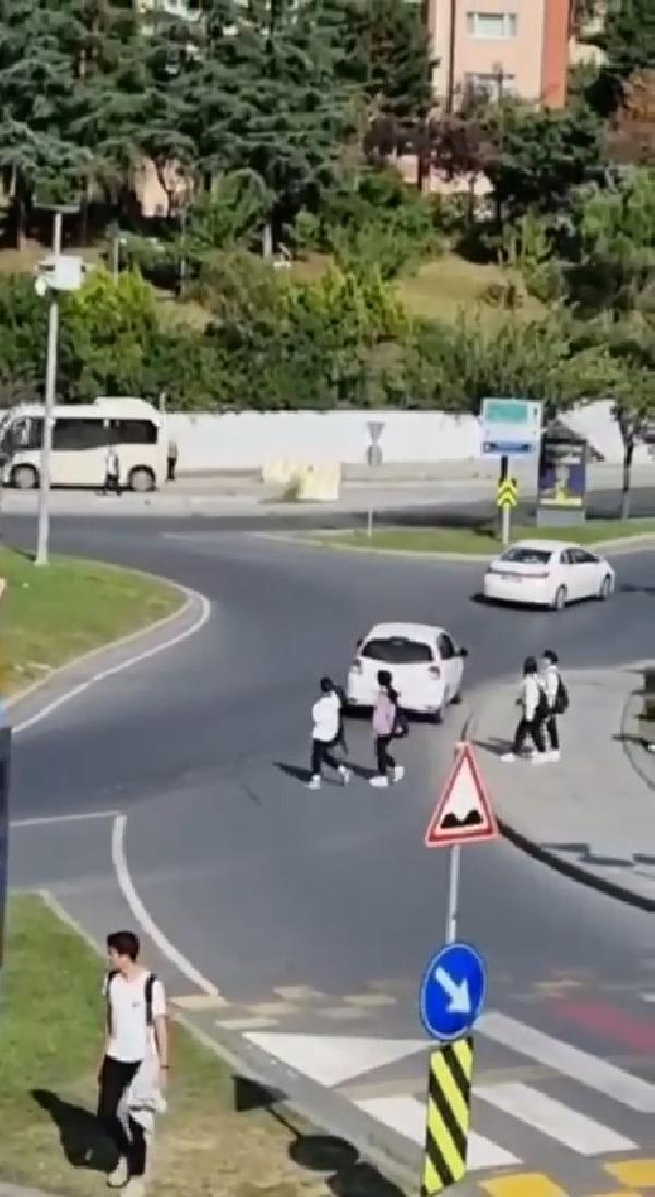 Başakşehir’de okul önünde drift 