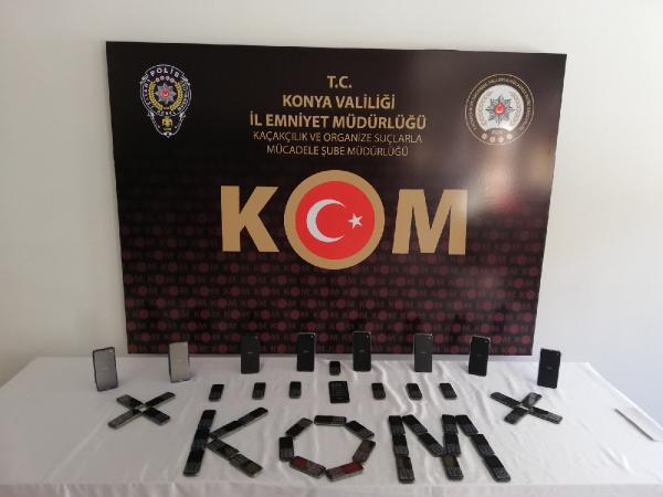 Konya'da 'kaçak telefon' operasyonu: 5 gözaltı