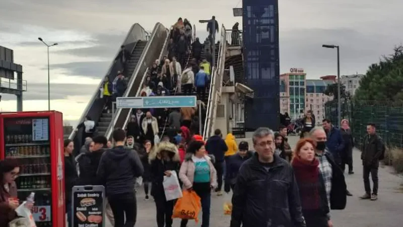 TÜYAP Kitap Fuarı'nda son gün yoğunluğu