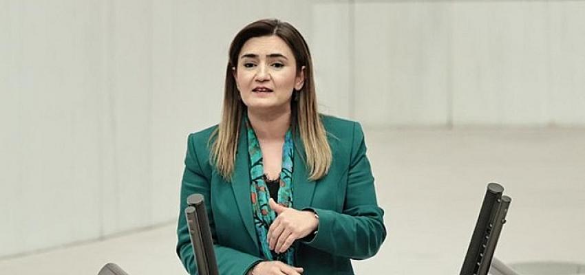 CHP İzmir Milletvekili Av. Sevda Erdan Kılıç: Aileler alışverişe başlamadan kırtasiye ürünlerinde KDV’yi indirin