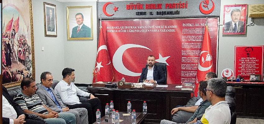 BBP'liler İzmir İl Başkanlığı'nda buluştu