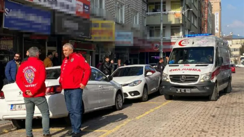 Kayseri'de esnafın sopalı kavgasında 2 yaralı