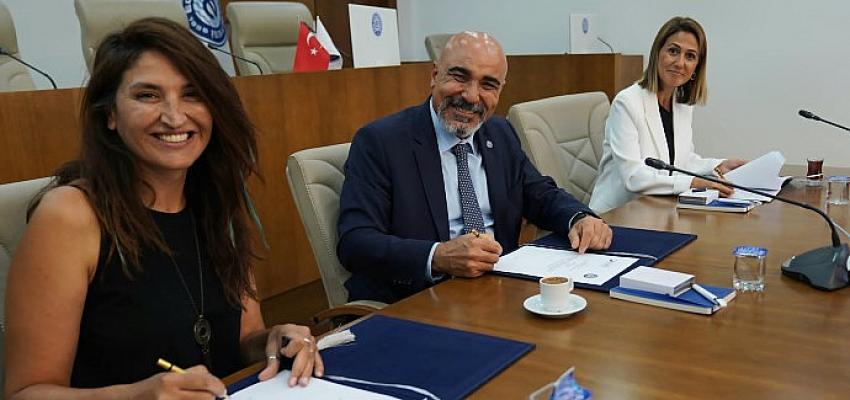 Ege Üniversitesi ile İl Göç İdaresi göçmenlerin topluma uyumu için el ele verdi