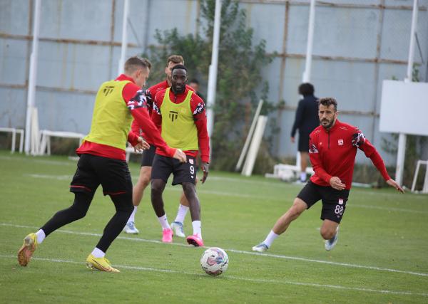 Sivasspor, Başakşehir maçının hazırlıklarını sürdürdü