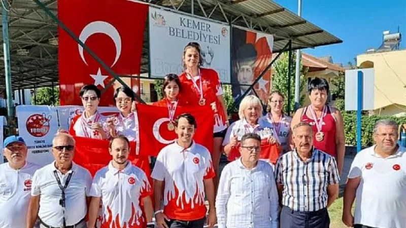 Kemer’de Bocce heyecanı sürüyor