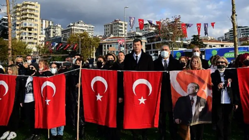 Kadıköy'de ATA'ya Saygı Zinciri Oluşturulacak