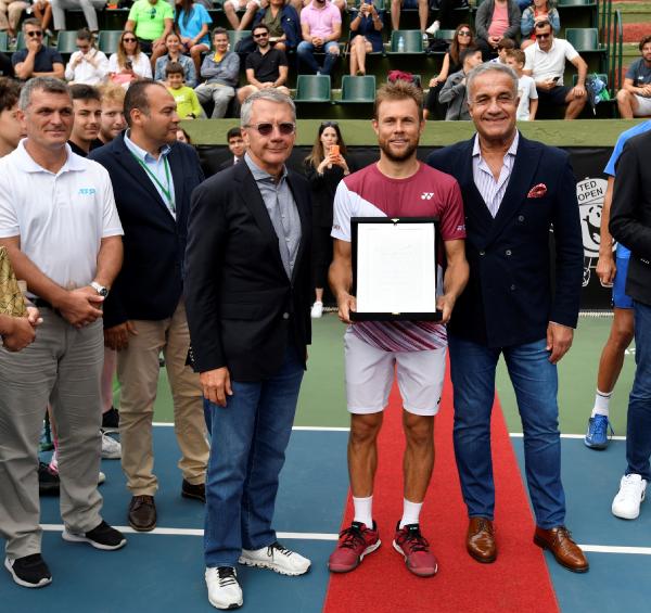 İstanbul Challenger TED Open Uluslararası Tenis Turnuvası’nda şampiyon Radu Albot oldu