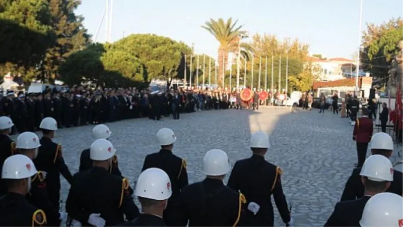 Atatürk Foçada Saygı ve Özlemle Anıldı