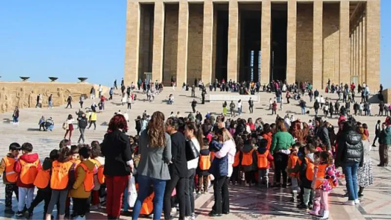 Çankayalı Minikler Anıtkabir’i Ziyaret Etti