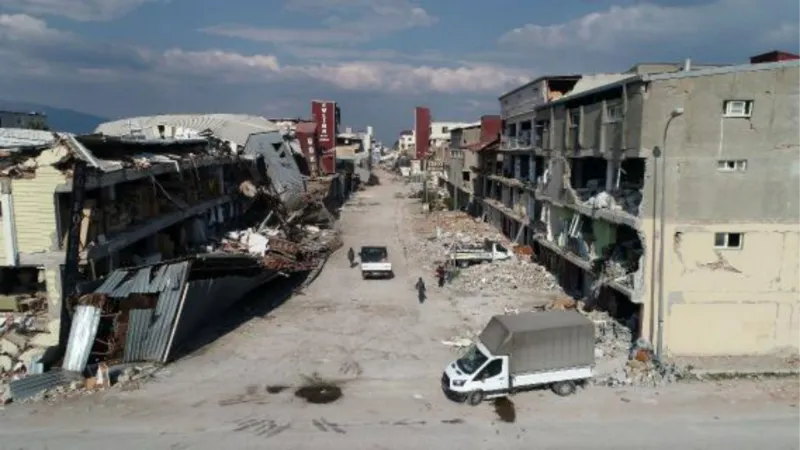 Antakya Sanayi Sitesi, depremde harabeye döndü