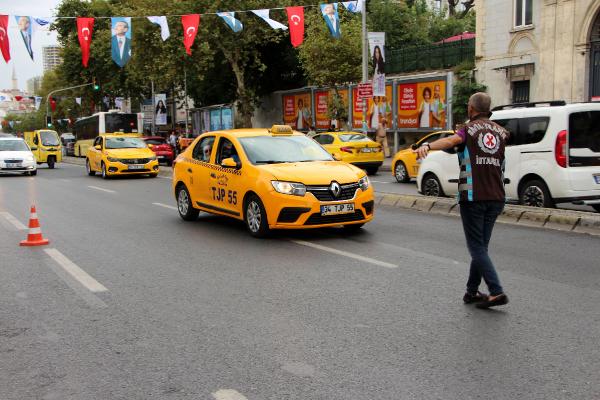 Şişli’de emniyet kemeri takmayan taksicilere ceza