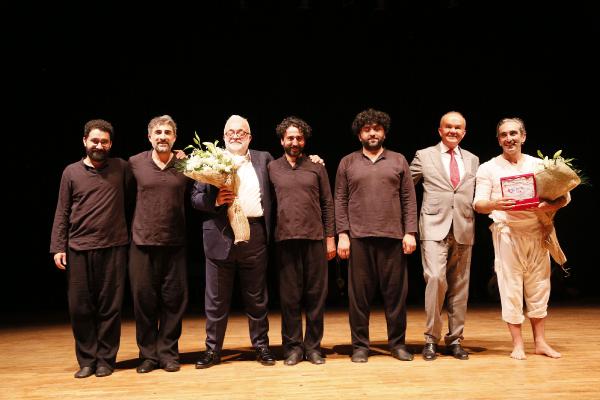 Fırat Tanış ‘İyilik Genimizde Var’ projesi için sahneye çıktı